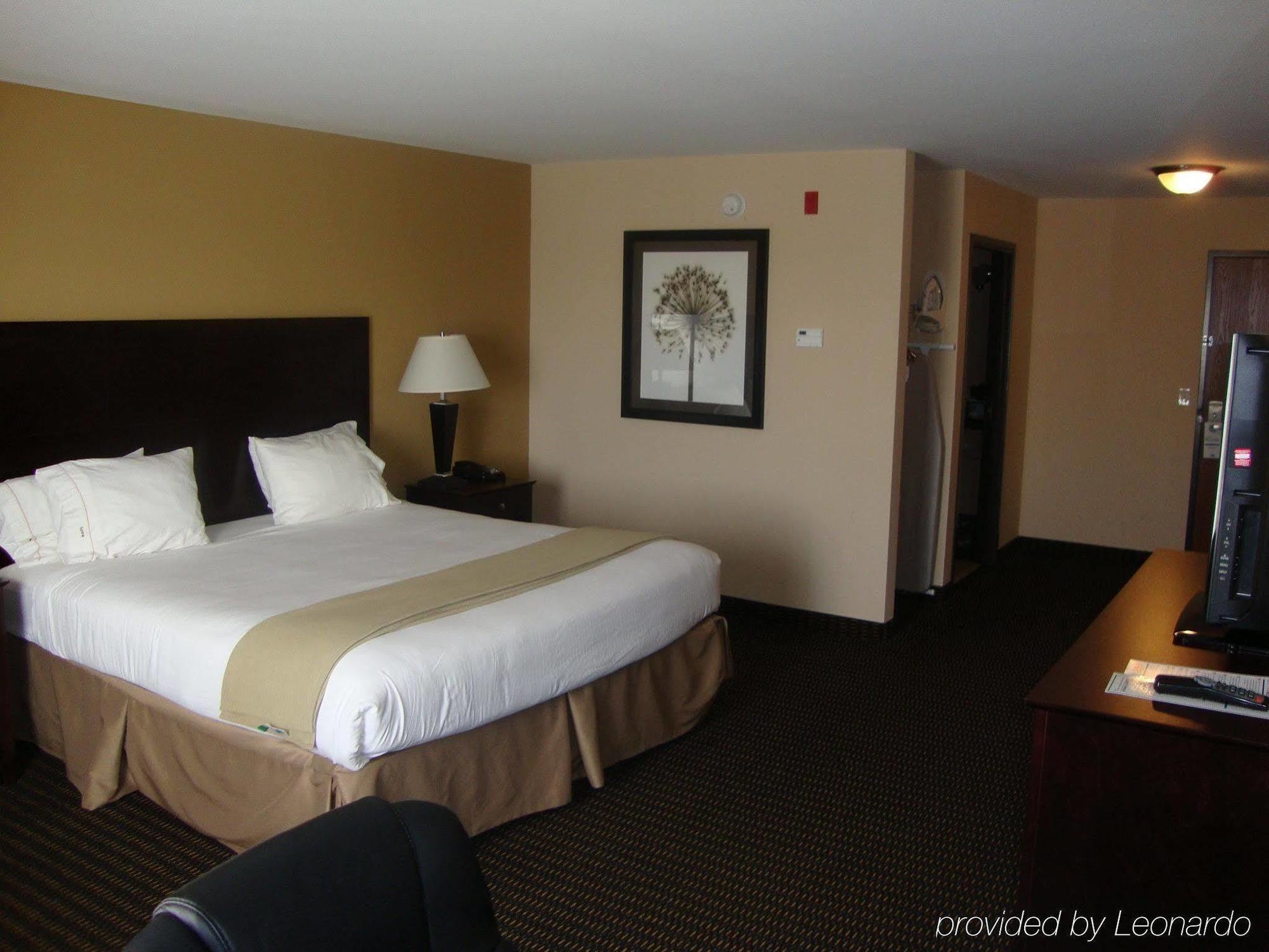 Holiday Inn Express & Suites Sidney By Ihg מראה חיצוני תמונה